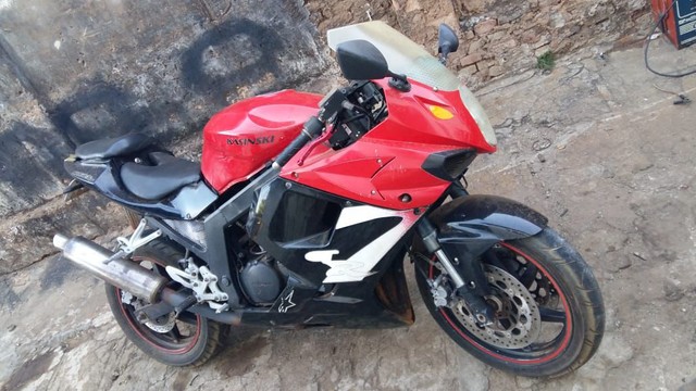 VENDE -SE KASINSKI/COMET 250R PRA R$ 8.000,00