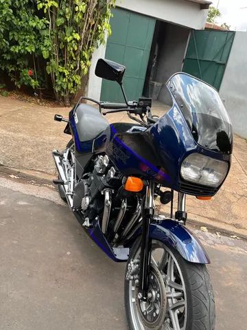 HONDA - CBX 750 - 1989/1990 - Azul - R$ 38.900,00 - A10 Multimarcas