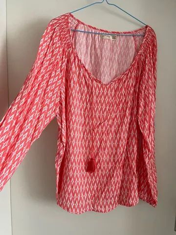 Camisa fluida estilo bata 