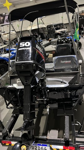 Lancha Fluvimar boto lx plus 5500 + Motor de popa 50 hp Mercury + Carreta rodoviária - Foto 7