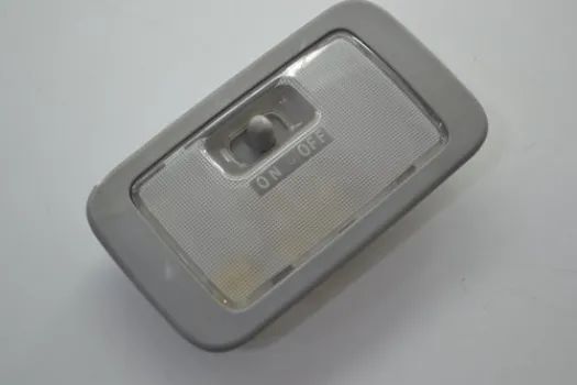 Luz Cortesia Luminaria Teto Mitsubishi Pajero Tr4 Tr 4 Origi