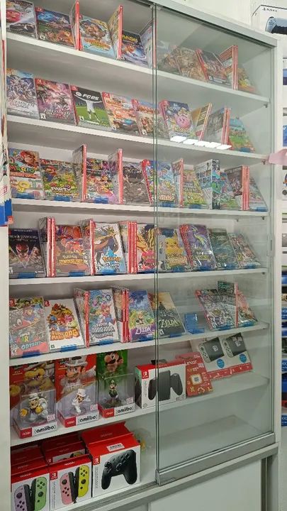 Diversos jogos e acessórios de Nintendo Switch