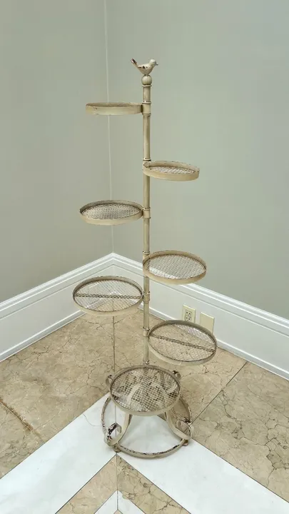 Suporte de ferro vintage para plantas