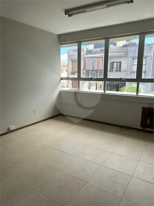 Salas à venda em Cidade Baixa - RS