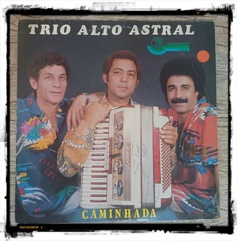 LP Vinil: Trio Alto Astral - Caminhada - Foto 3