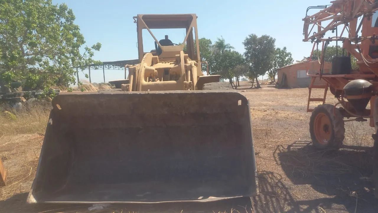 PÁ Carregadeira - Foto 2