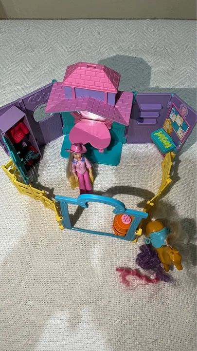 Polly pocket farm 