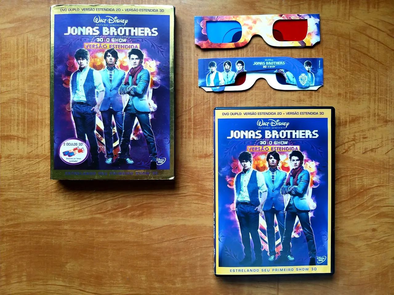 DVD Duplo Jonas Brothers 3D O Show Versão Estendida com luva e 2 óculos 3D