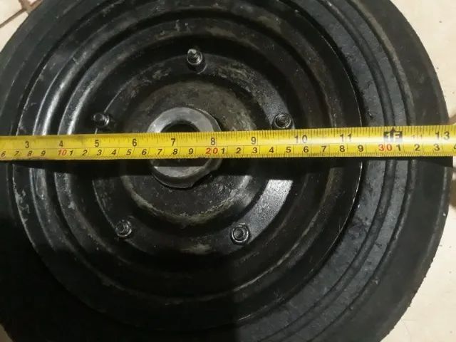 Roda Maciça 335x80 Com Rolamento de Rolete Capacidade 250kg - Foto 2