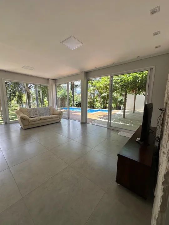 Vendo Chácara com piscina e área verde em condomínio fechado - Foto 8