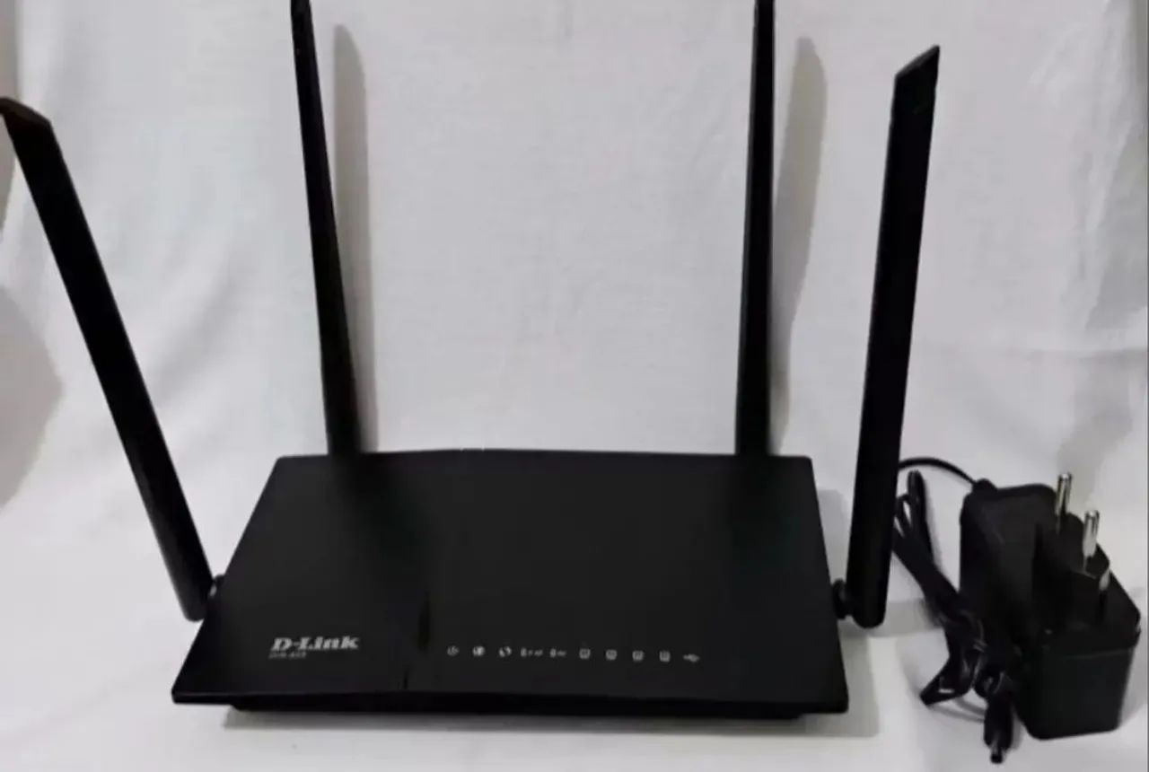 Roteador Wi-fi  D-Link  Dir-825 AC1200 - Dual Band 2.4 Ghz - 1 Porta USB - 4 Antenas - Foto 2