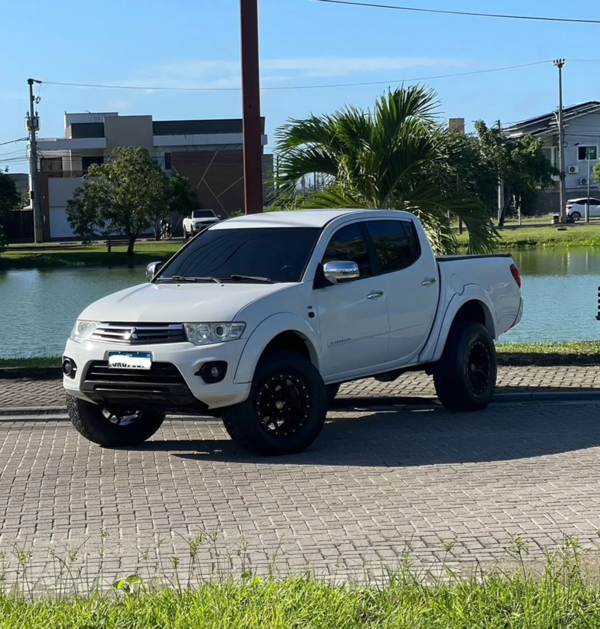 MITSUBISHI TRITON 3.2 HPE DIESEL 4X4