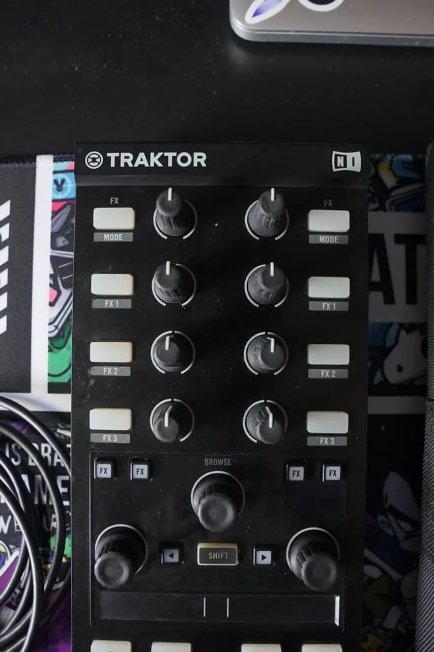 Controlador Compacto Para Traktor, Traktor Kontrol X1 Mk2 - Foto 2