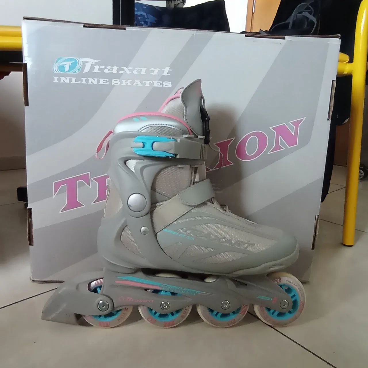 Patins Traxard Grey nº 38/39 usado pouquíssima vezes - Foto 2
