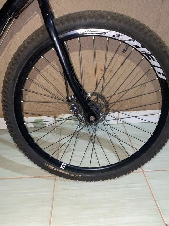 Bicicleta Mountain Bike Aro 29 - Foto 5