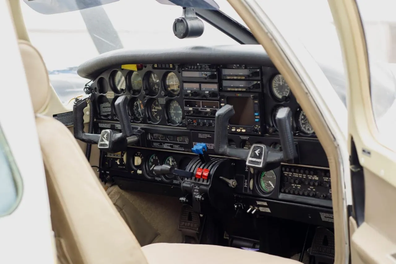 Sêneca II Embraer 1976