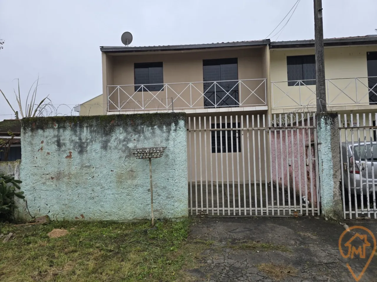 Sobrado com 3 quartos para alugar por R$ 1500.00, 90.00 m2 - BOQUEIRAO - CURITIBA/PR