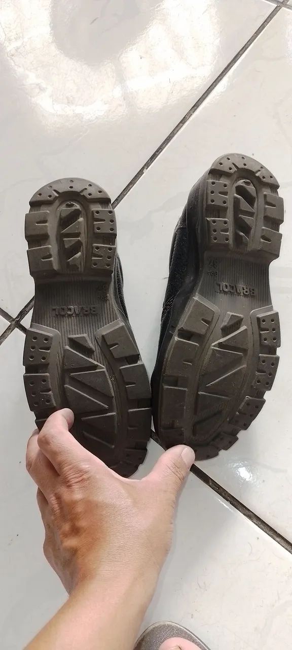 Sapatos de Segurança Preto - Foto 2