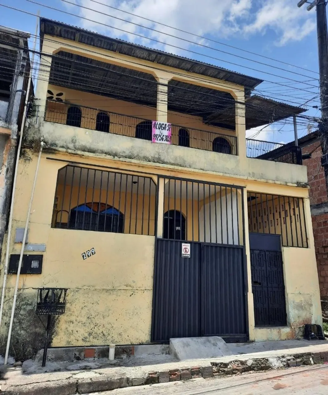 Casa 03 quartos no Coroado