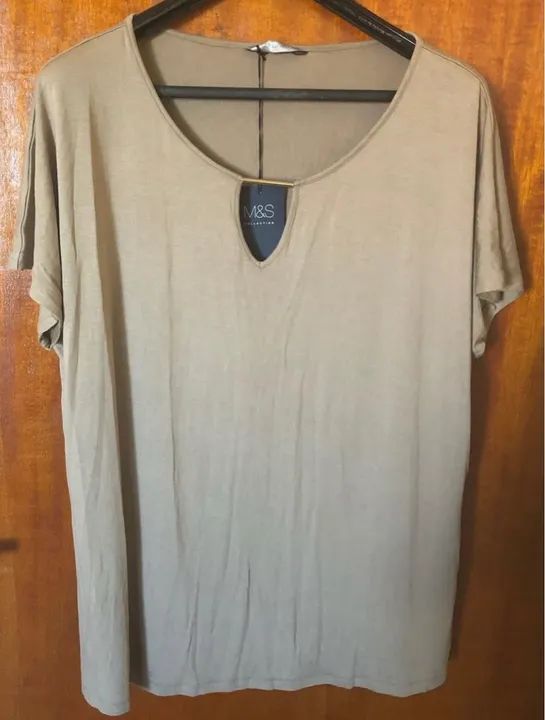 Calças e blusas femininas NOVAS 60,00 - Foto 2