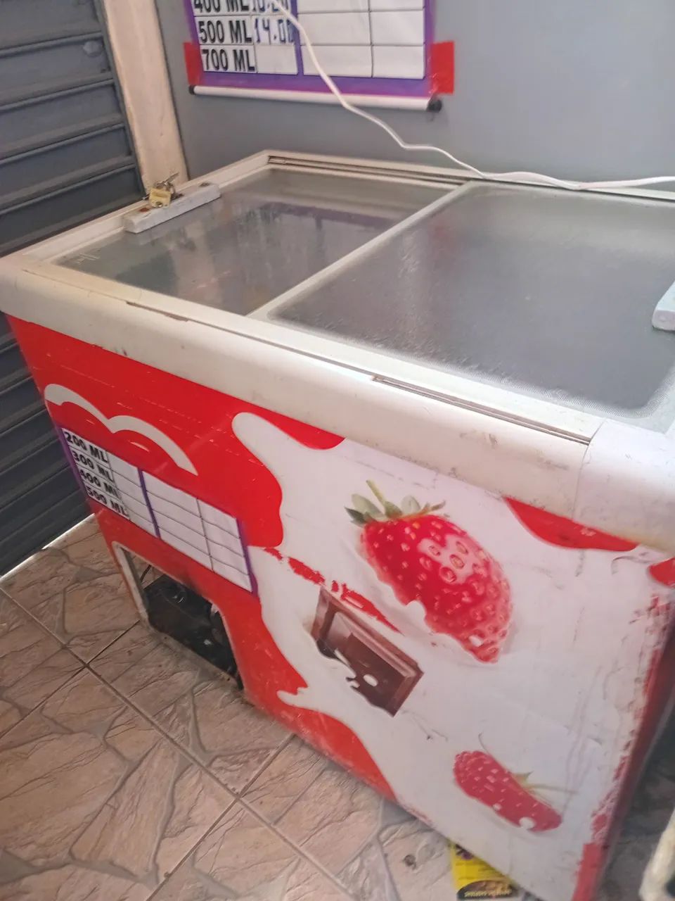 Freezer Horizontal com Design Moderno