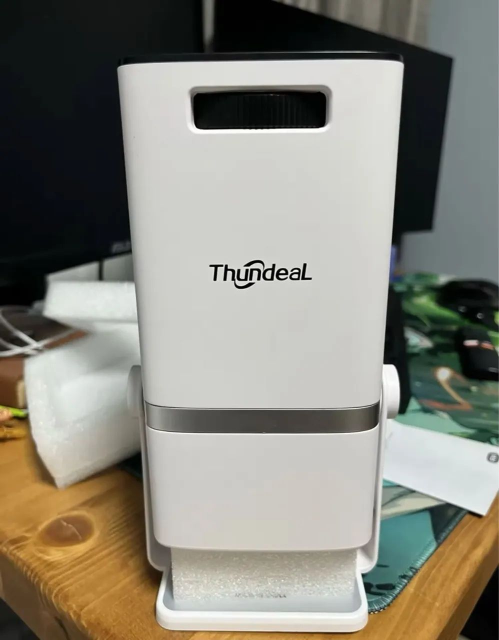 Mini Projetor Thundeal TD80