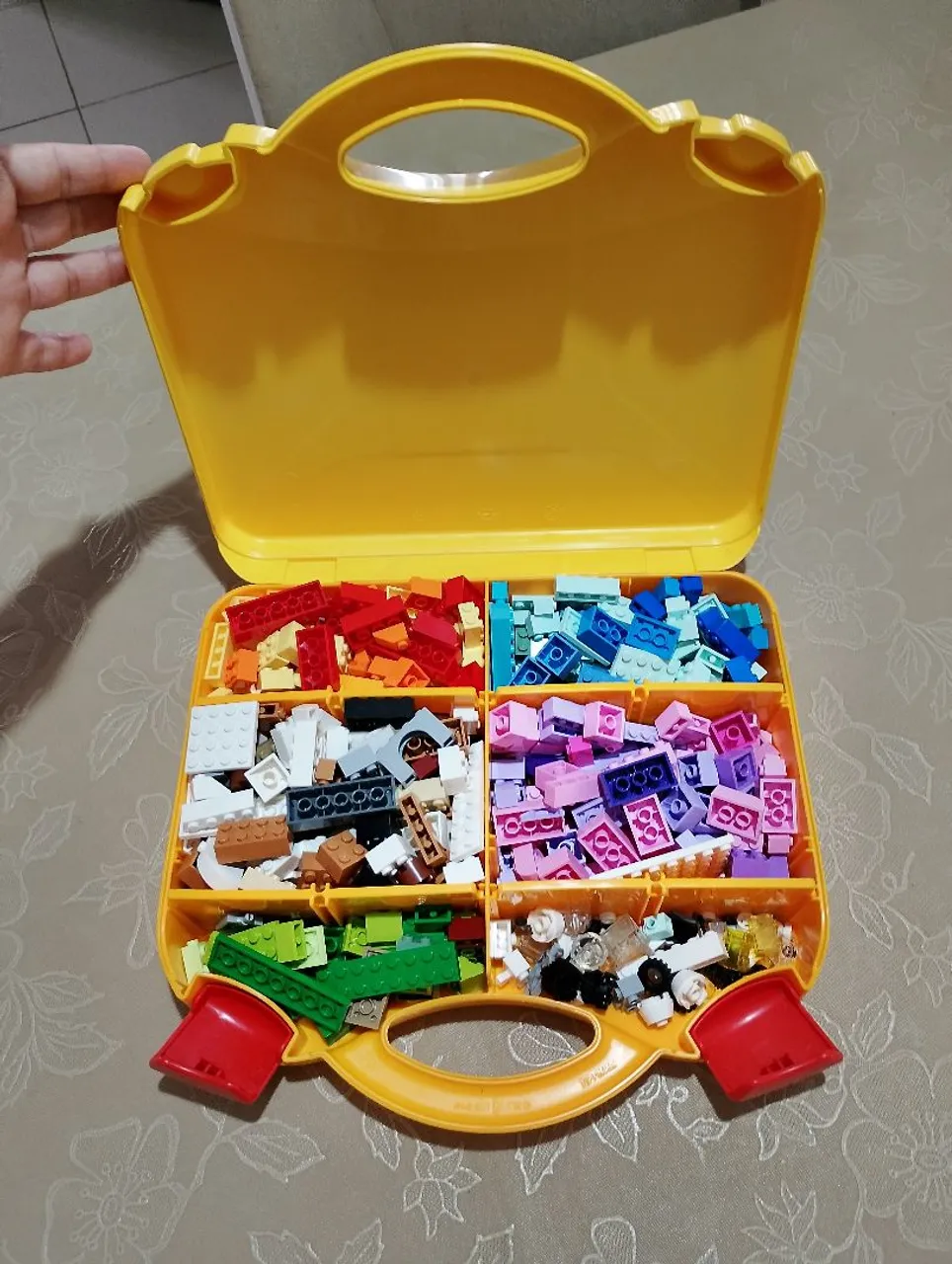 Lego Original 580 peças com Maleta