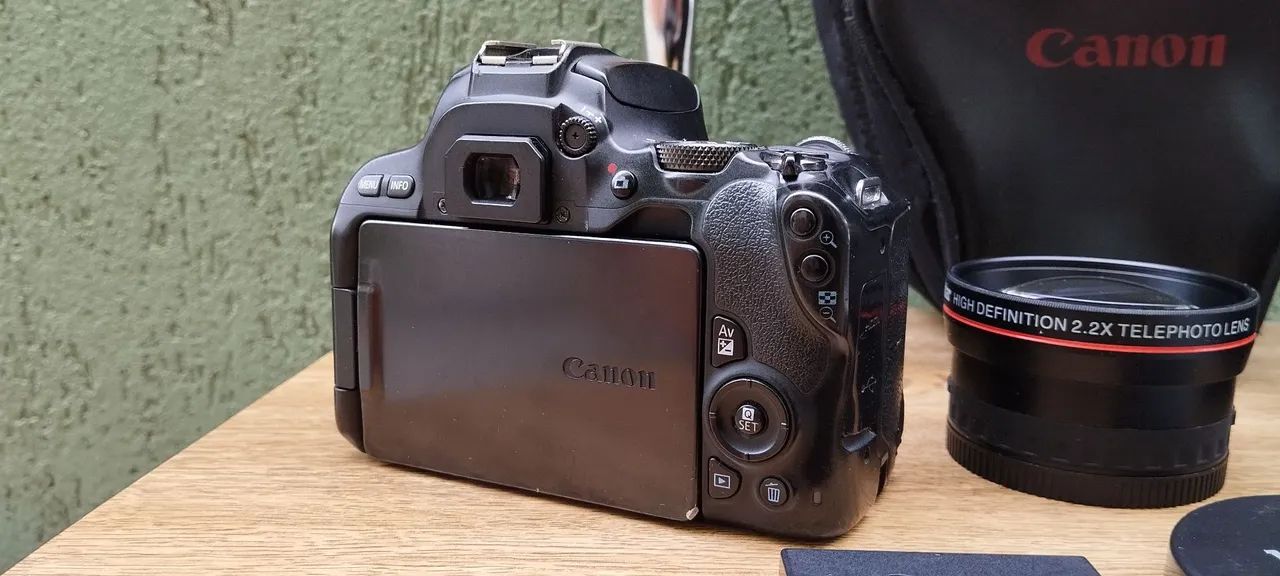 Canon SL2 Wi-fi com lente 18-55mm e adaptador lente Vivitar  - Foto 4