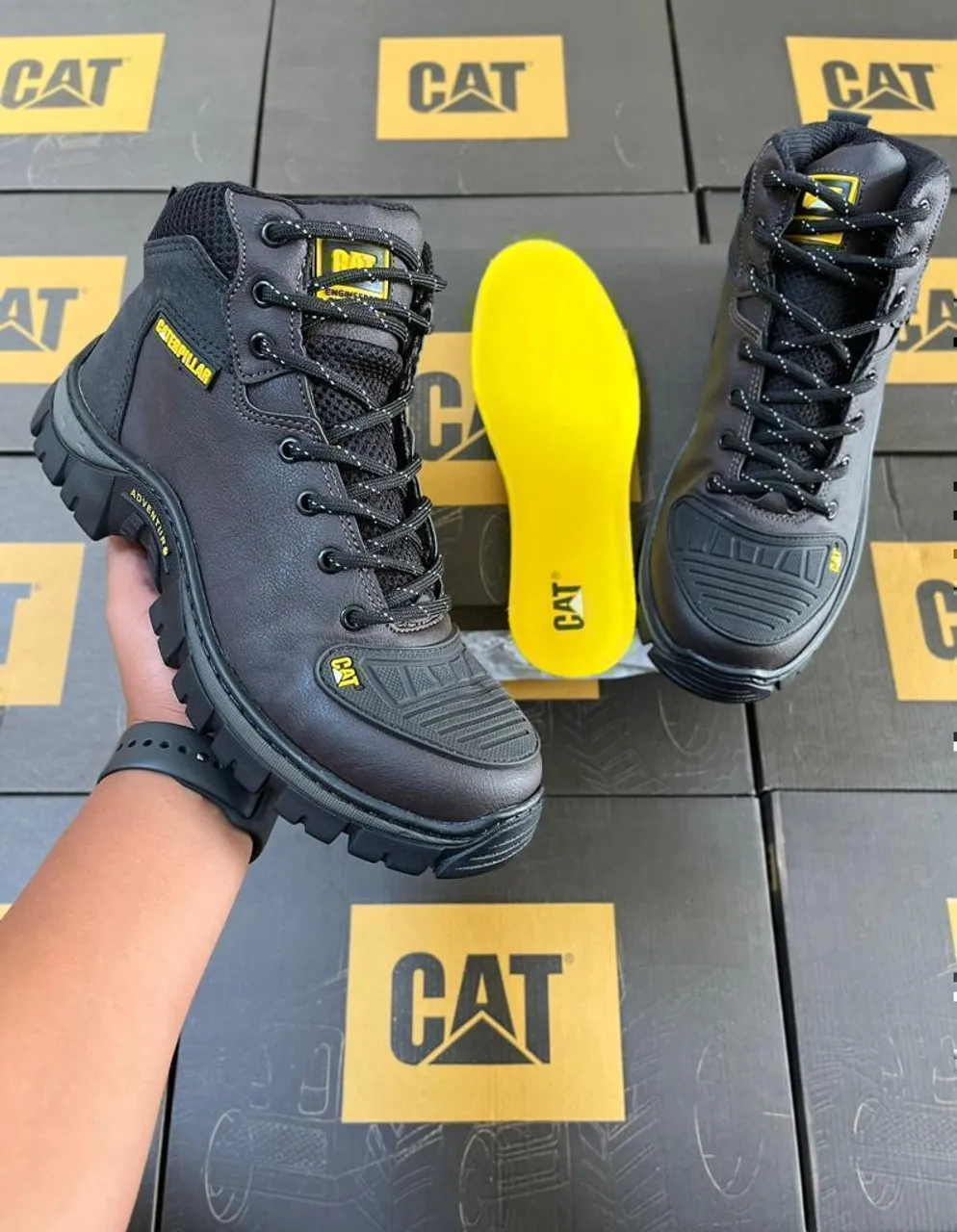 Bota Caterpillar Adventure - Novas!