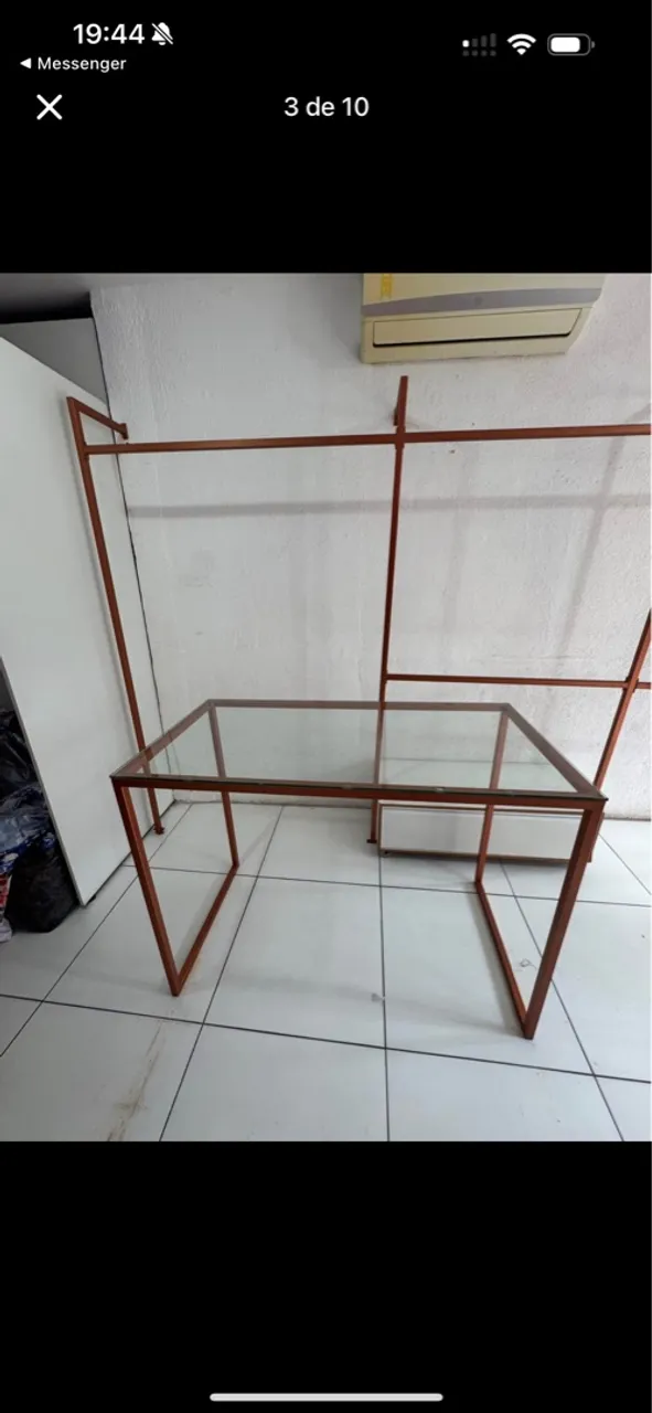 Vendo móveis de loja feminina