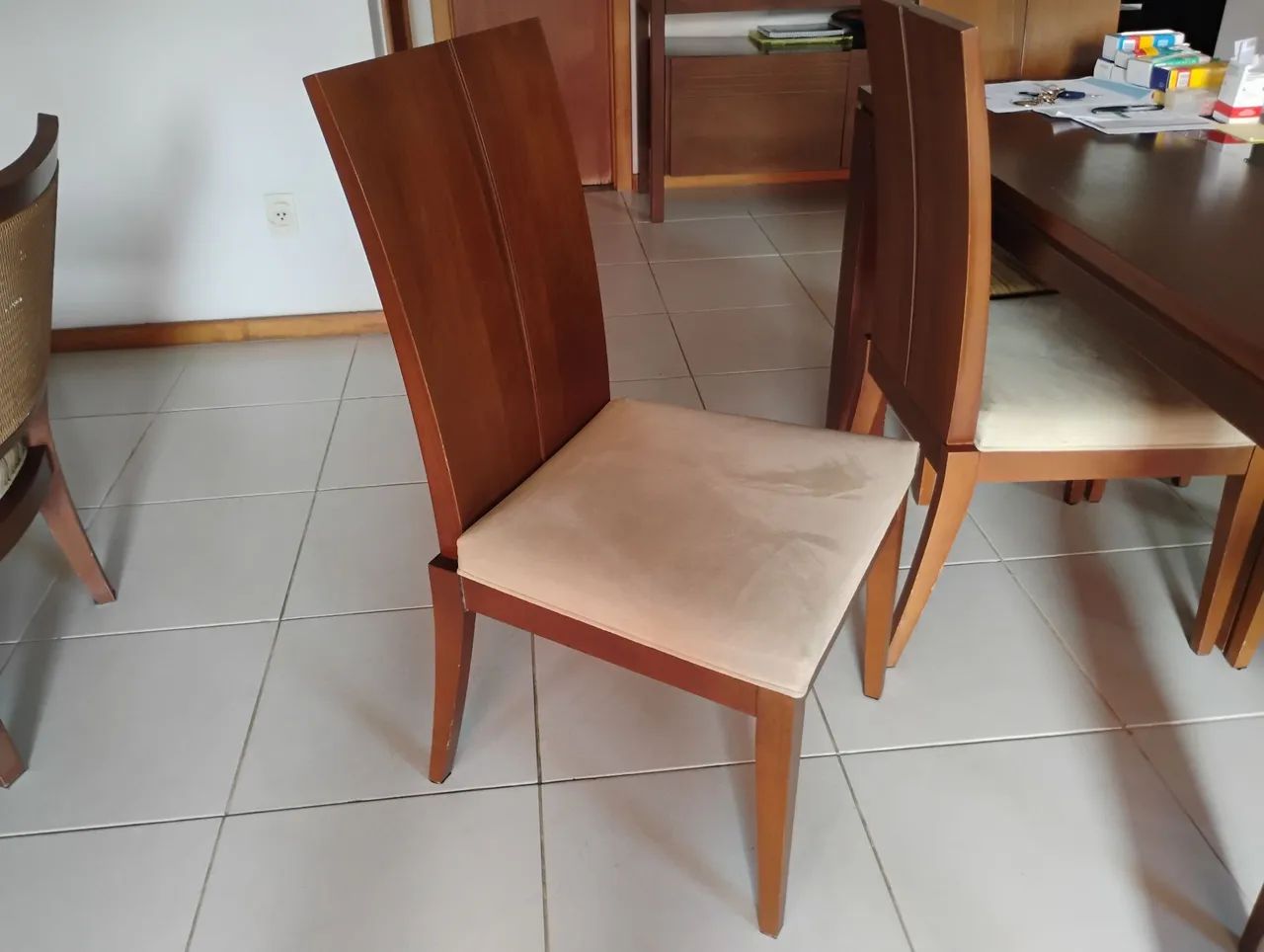 Mesa de Jantar em Madeira Maciça 6 lugares - Foto 3