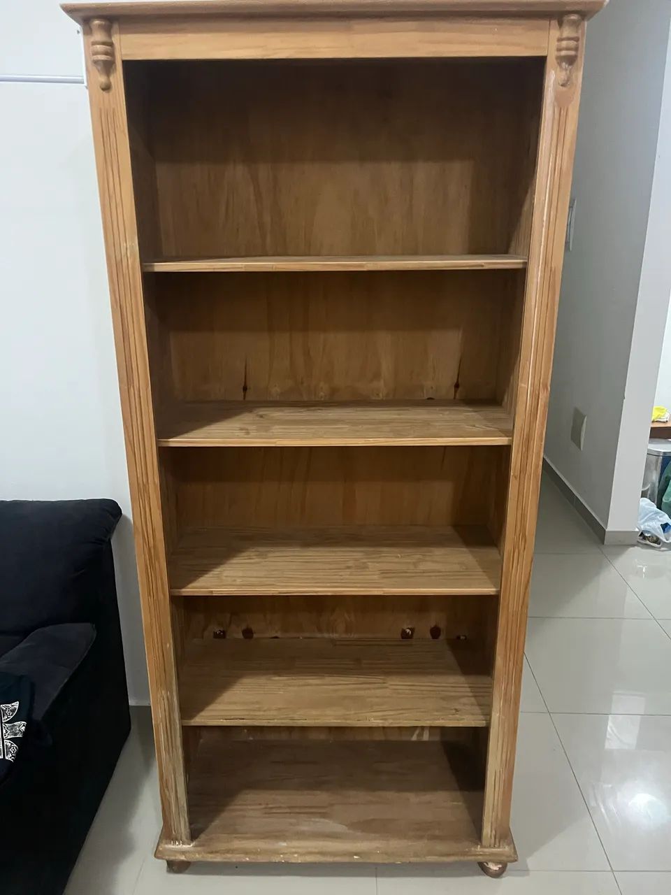 Estante rústica de madeira maciça 64842035643905120