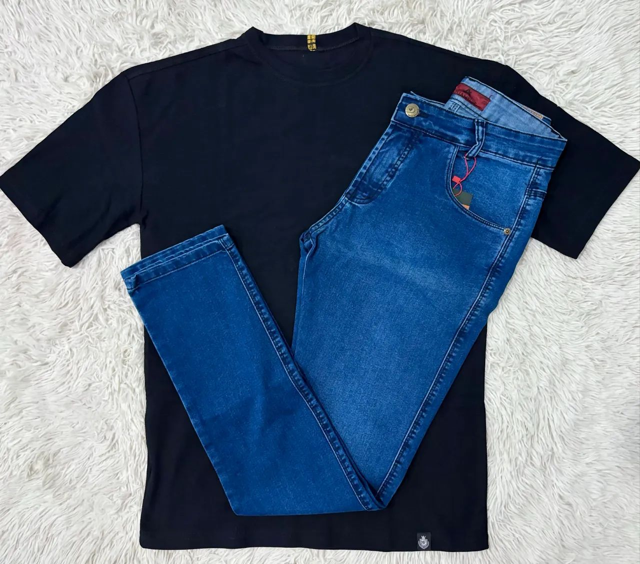 Kit Camiseta Oversizer e Calça Jeans