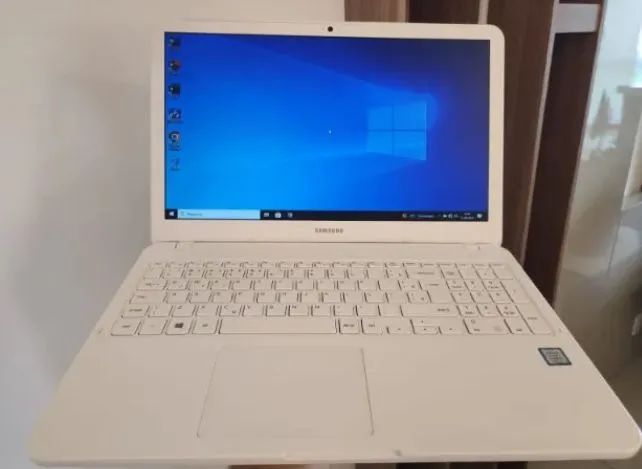 Notebook Samsung i5 Branco Lindo Tela 15.6 Pol 8gb Ddr4 Ssd Top Entrego Parcelo 12x