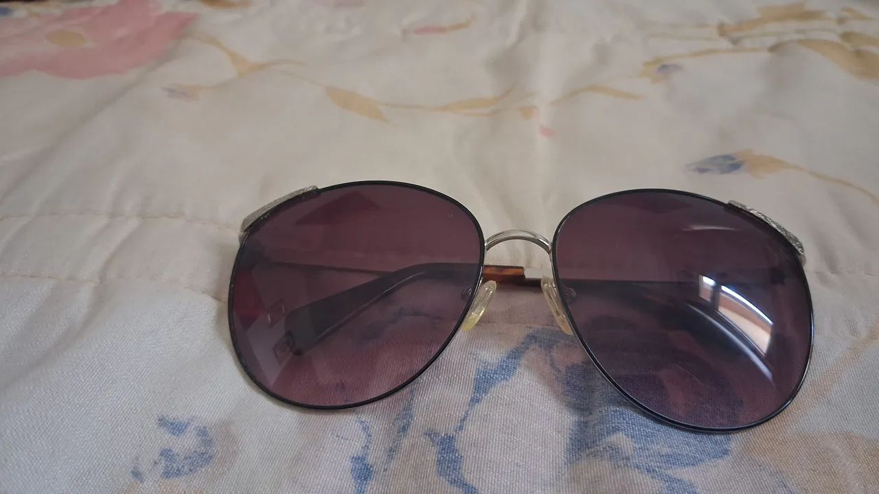 Óculos de sol elegantes - Foto 3