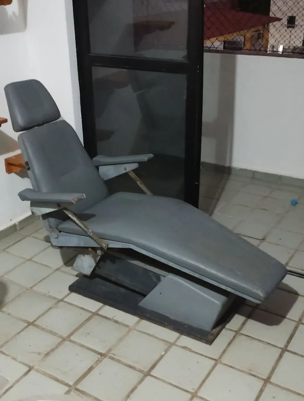 Cadeira  estilo banco reclinável  - Foto 3