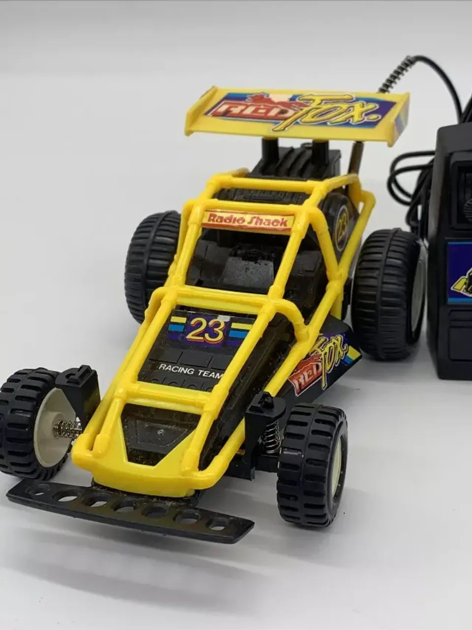 Carrinho antigo (anos 70) RedFox controle remoto com fio raro (FUNCIONA) - Foto 2