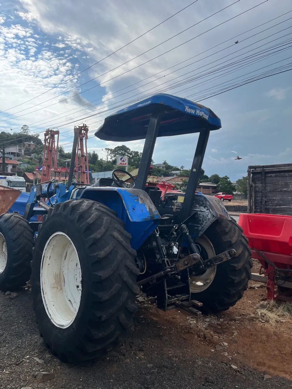 Trator TL 85 com Garfo e conjunto Hidráulico 