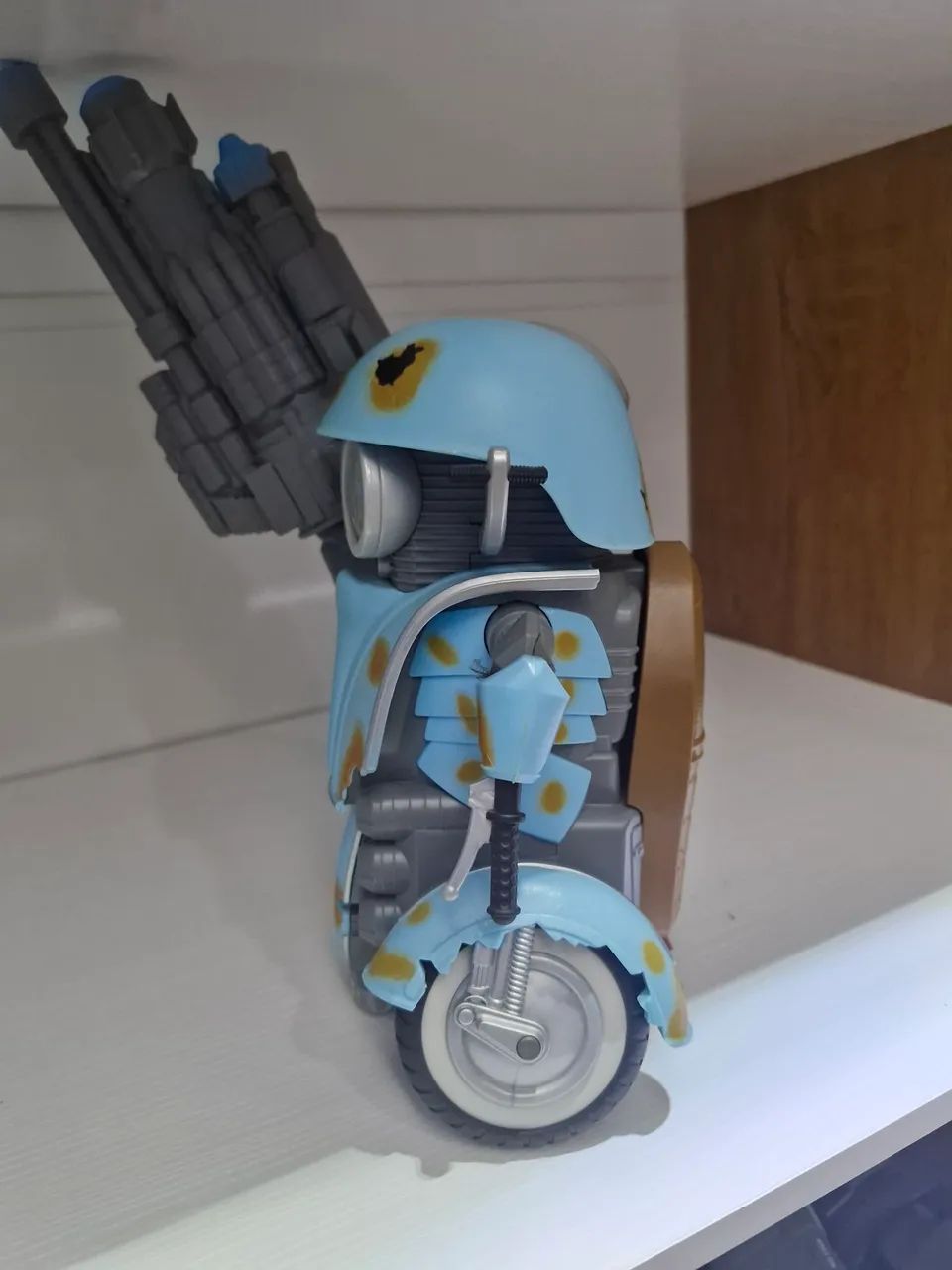 Transformers Autobot Sqweeks RC - Foto 5