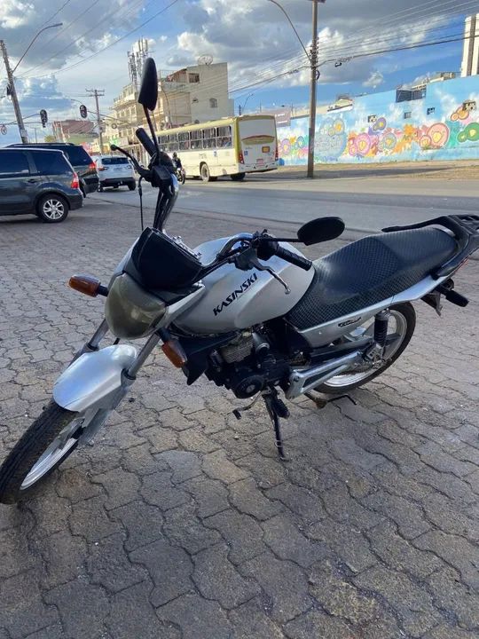 Moto Kasinski 150cc - Prata