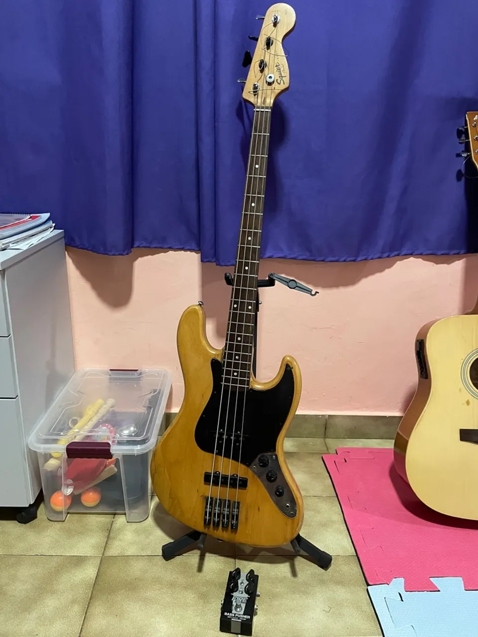 Vendo ou troco por algo do meu interesse Contra Baixo Squier Fender