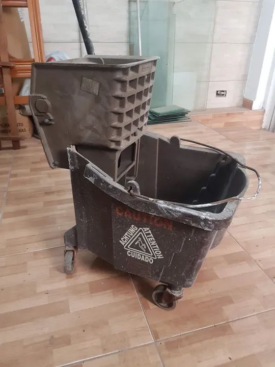 Carrinho de Limpeza para Escritório - Foto 2