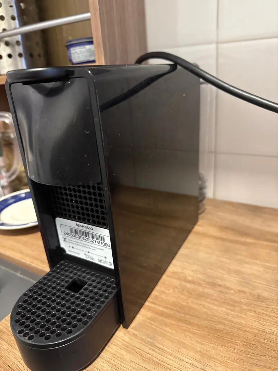Nespresso - Cafeteira Elétrica Prática e Eficiente
