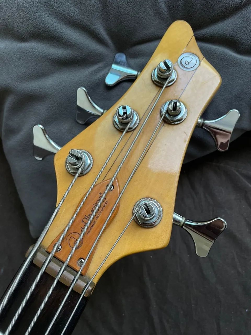 Baixo Elétrico 5 Cordas64306741591937124