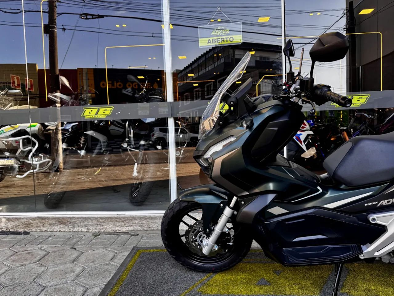 HONDA ADV 150 - Foto 4