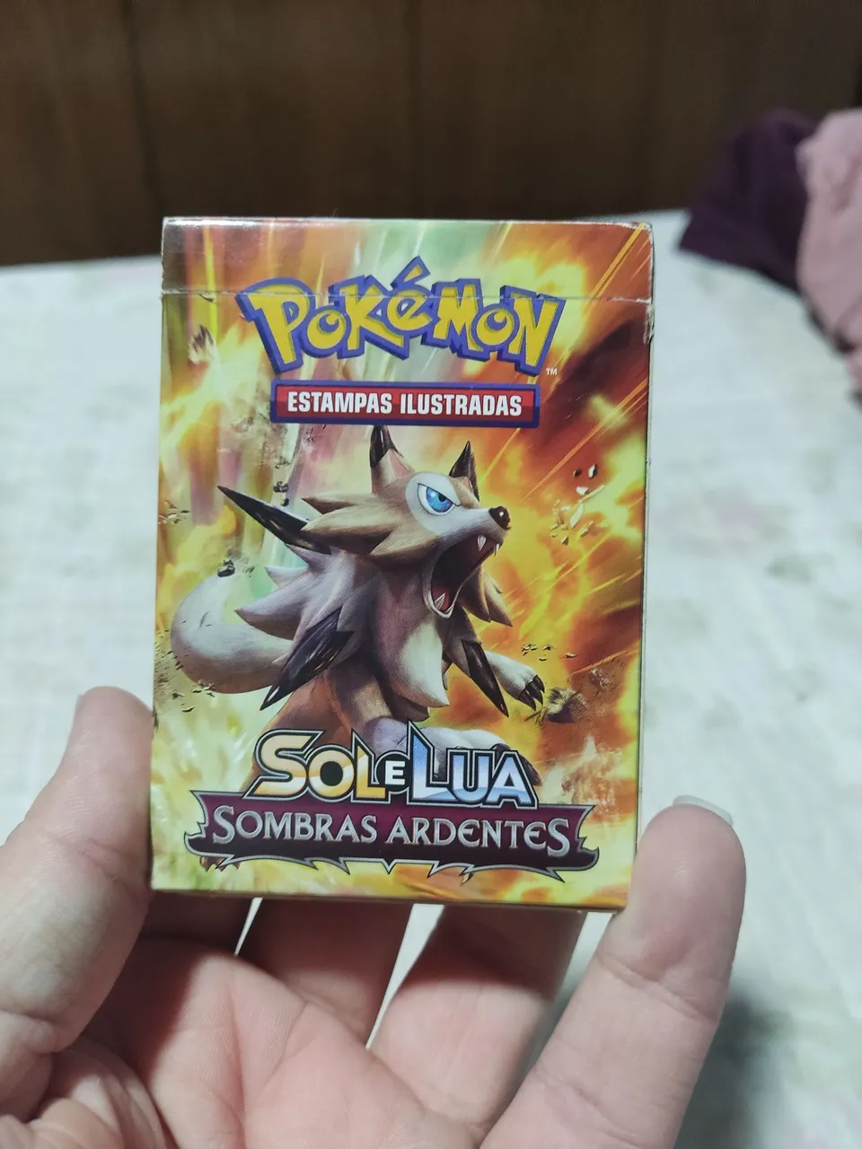 Deck de cartas Pokémon Sol e Lua - Sombras Ardentes