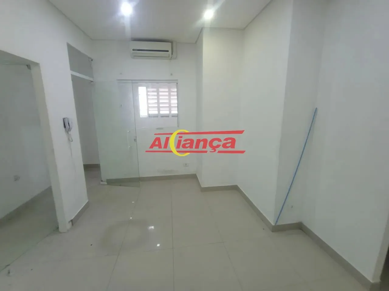 Sala para Alugar com 12m², Vila Augusta - Guarulhos/ SP por R$ 980,00