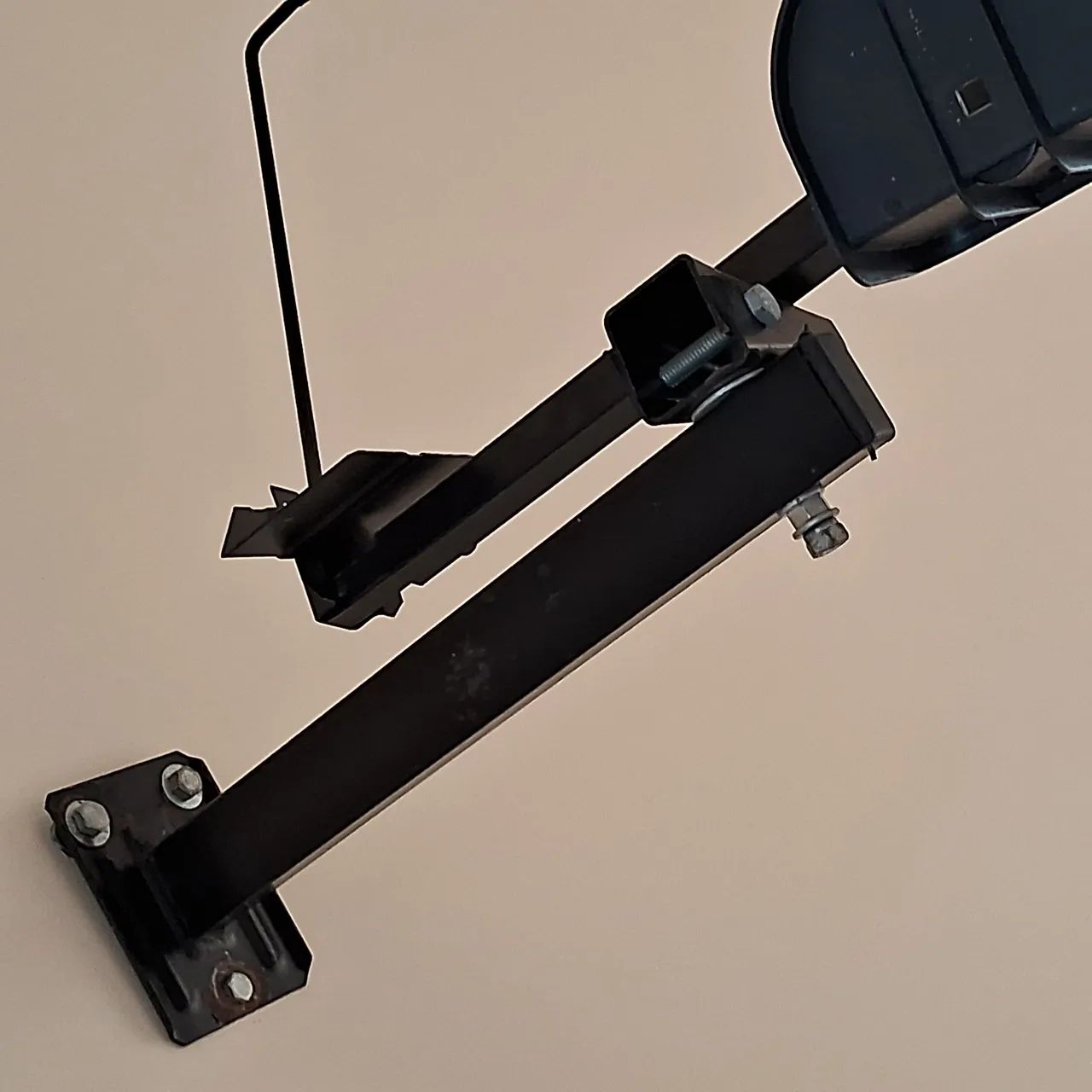 Suporte brasforma para tv de tubo até  21 polegadas  e dvd - Foto 3