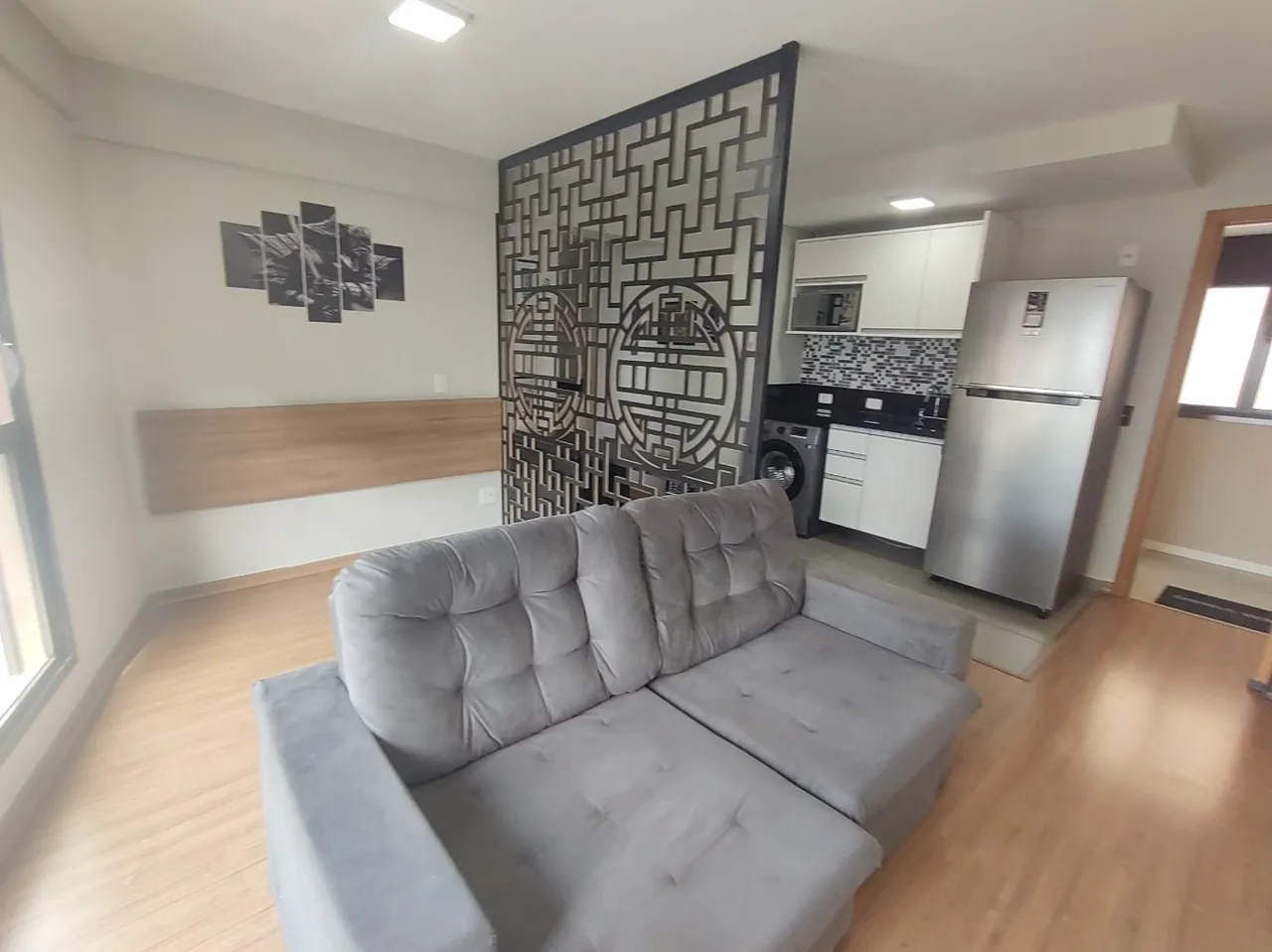 Studio para venda mobiliado possui 29,51 M² com 1 quarto em Água Verde - Curitiba - PR