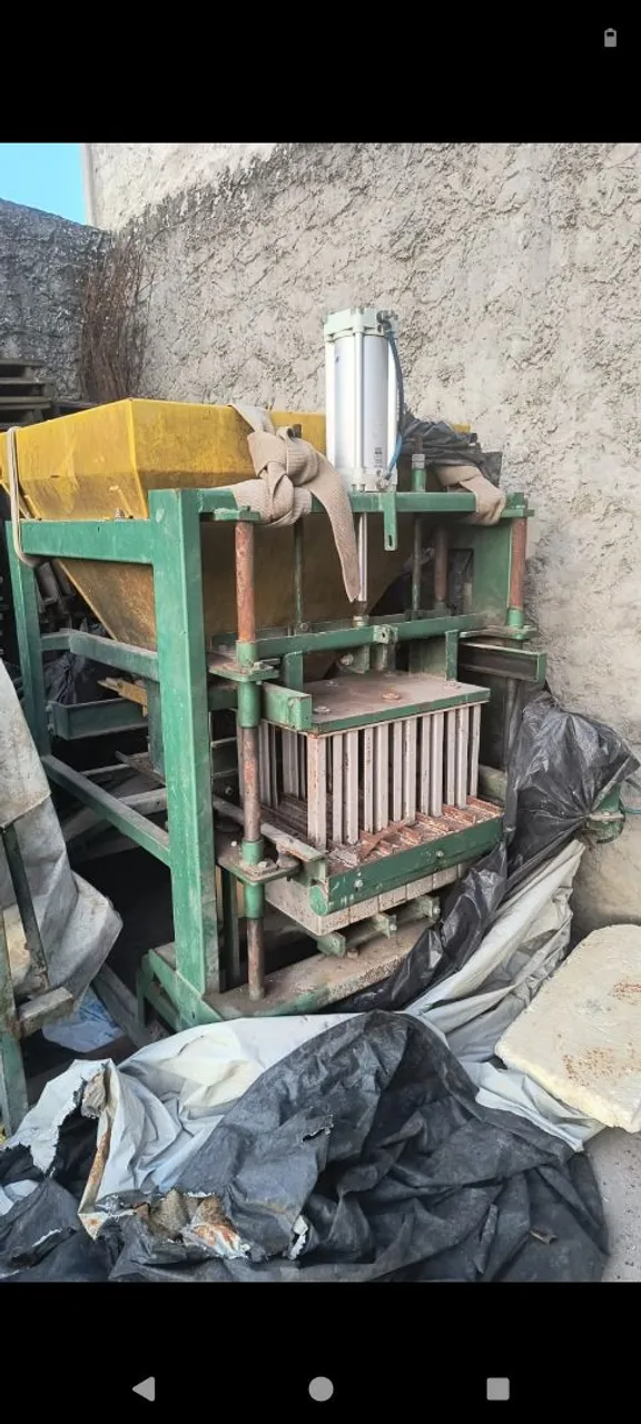 Máquina de Blocos de Cimento